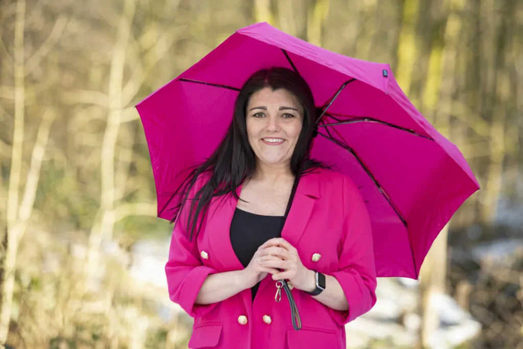 210208_Tracy-2696_web Tracy Heatley with her Pin Marketing Umbrella to signify the Better Marketing umbrella of services